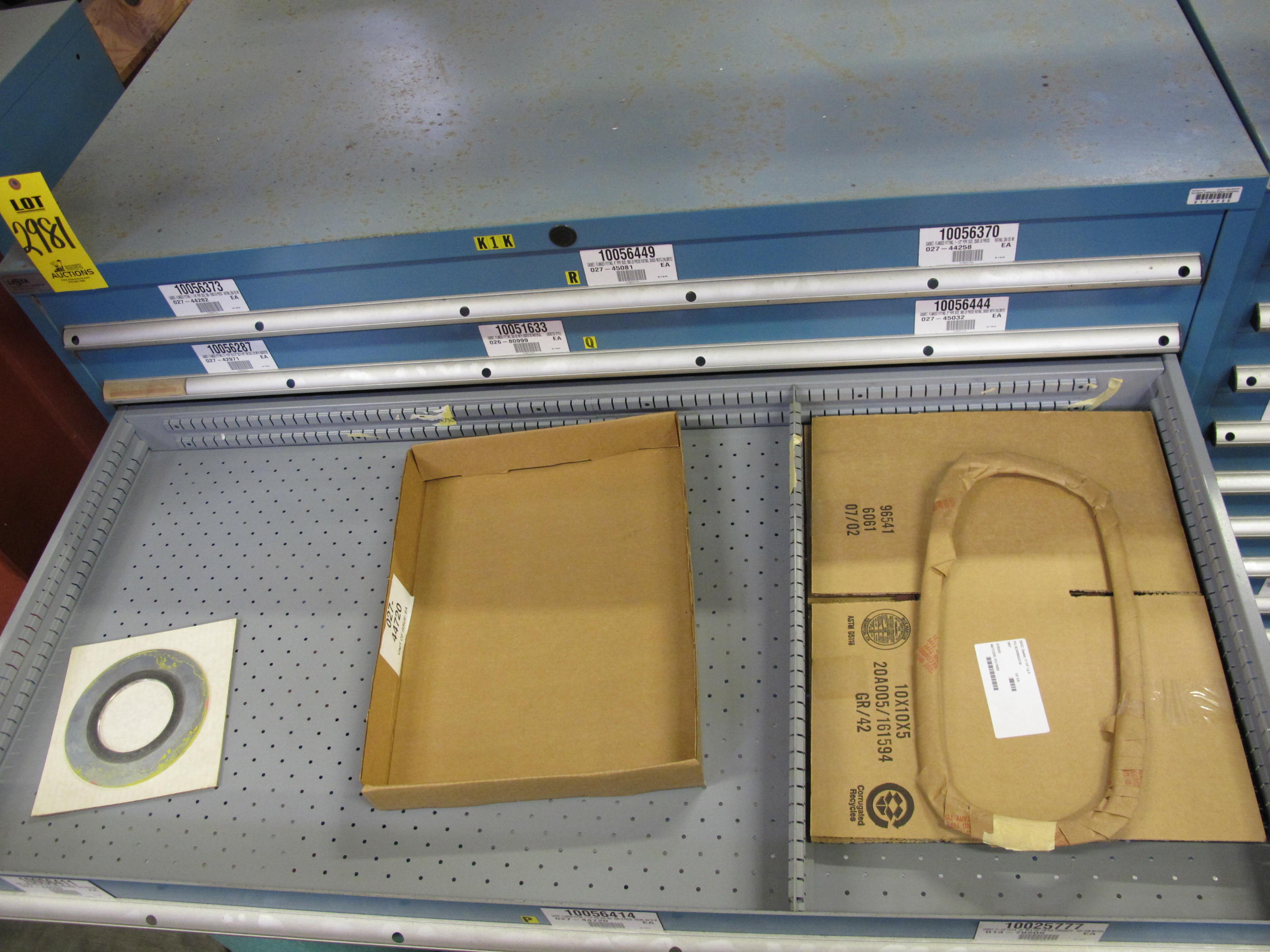 LISTA HEAVY DUTY 9-DRAWER PARTS CABINET W/ CONTENTS (W-50) LOADING & HANDLING FEE $25-